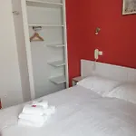 Hermance מלון