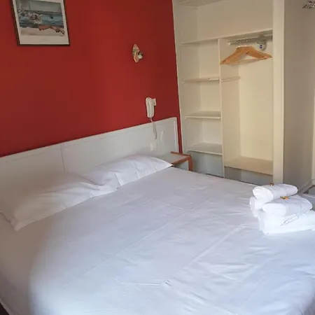 Hermance Hotel
